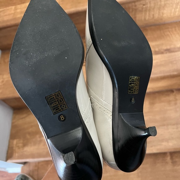 Jeffrey Cambell White booties size 8 - Picture 7 of 8